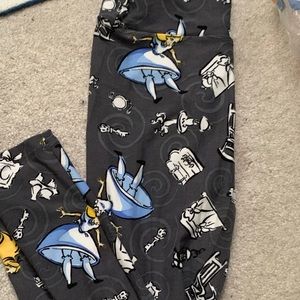 Alice in Wonderland leggings - LuLaRoe